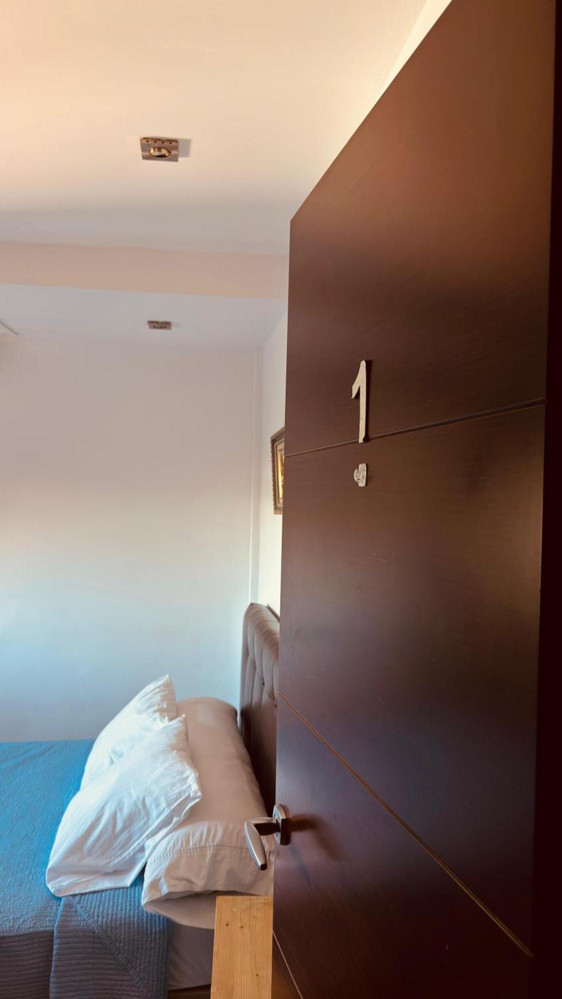 Red House Bed & Breakfast Llucmajor  Habitación foto
